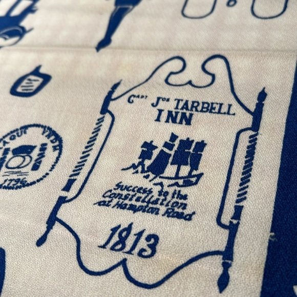 44inch by 16 inch vintage table runner Perfect condition from the 1970’s - Picture 6 of 8